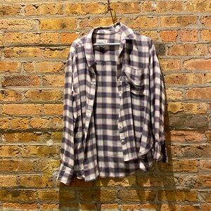 Lightweight flannel button-down